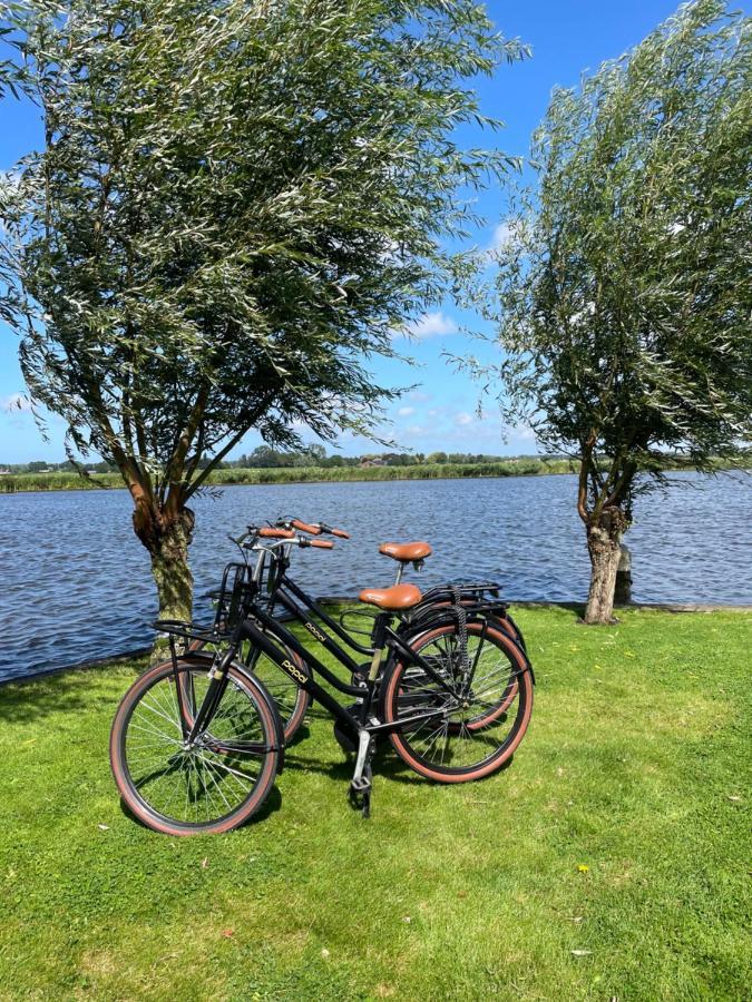 Mooi Vakantiehuis Prachtig Gelegen Aan Het Water Rijpwetering 외부 사진